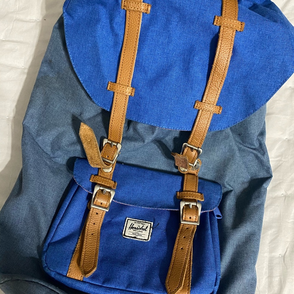 Herschel little América backpack